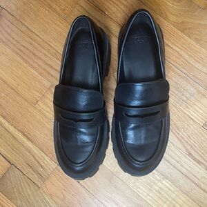 Abercrombie and Fitch Women’s Black Leather Loafers